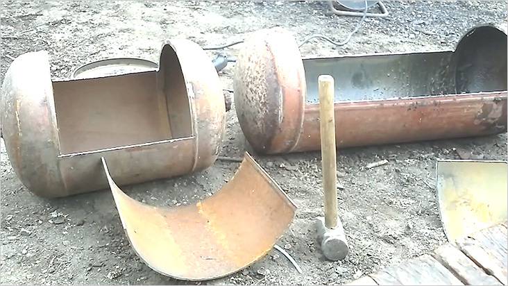 В ресивере тоже нужно вырезать люк